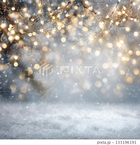 冬のイルミネーションと雪のボケ背景・暖色ライトの抽象素材 133196191