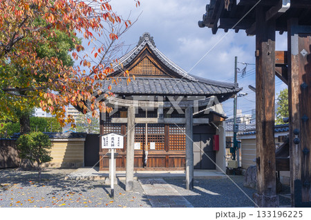 京都　壬生寺　一夜天神堂 133196225