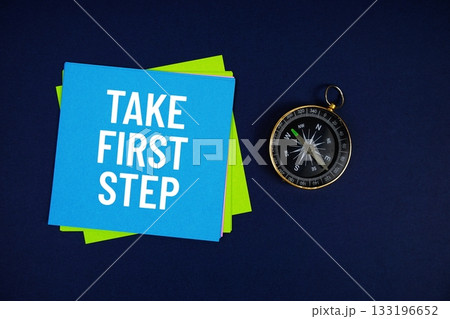 Take First Step text written on sticky note...の写真素材 [133196652] - PIXTA