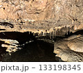 竜ヶ岩洞の神秘的な鍾乳石 133198345