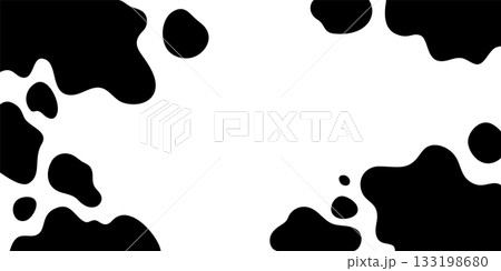 シンプルな黒い牛柄のフレーム 133198680