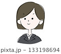 スーツを着た女性のイラスト ボブ　就活　就職活動　新卒　リクルートスーツ 133198694