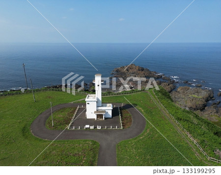 秋田　八峰　チゴキ埼灯（ドローン撮影） 133199295