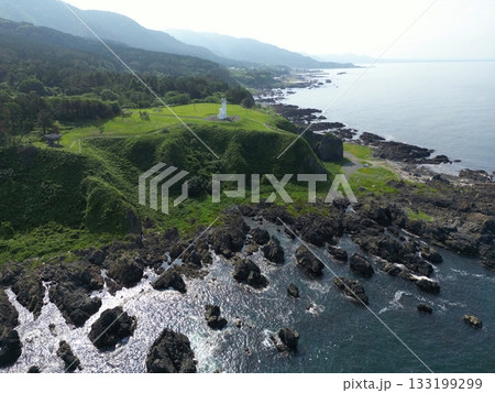 秋田　八峰　チゴキ埼灯（ドローン撮影） 133199299