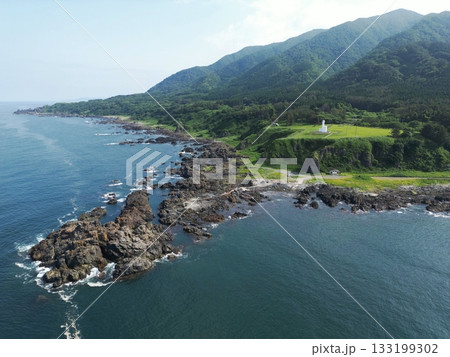 秋田 八峰 チゴキ埼灯(ドローン撮影) 秋田 八峰 チゴキ埼灯(ドローン撮影) 133199302