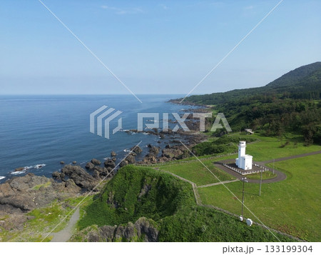 秋田　八峰　チゴキ埼灯（ドローン撮影） 133199304