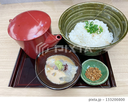 鯛茶漬け 上品な出汁で楽しむ鯛の茶漬け 鯛茶漬け 上品な出汁で楽しむ鯛の茶漬け 133200800