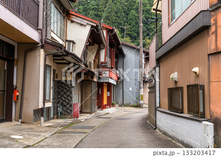 《岐阜県》郡上八幡・八幡町の古い街並み 133203417