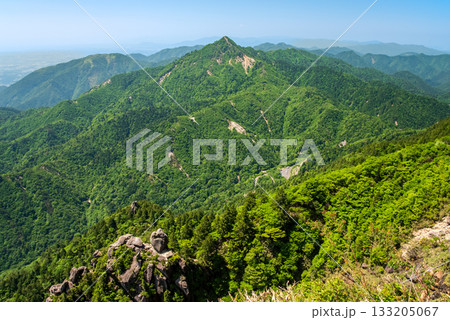 新緑の御在所岳 山上風景《三重県 菰野町》 新緑の御在所岳 山上風景《三重県 菰野町》 133205067
