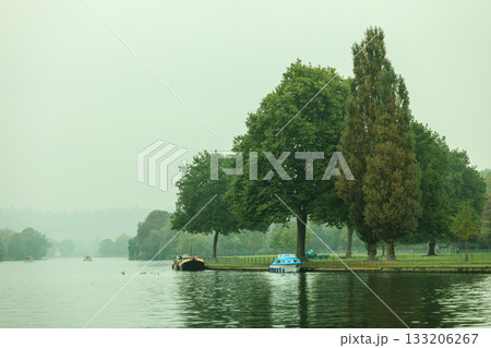 Thames river landscape. Autumn nature. Thames river landscape. Autumn nature. 133206267