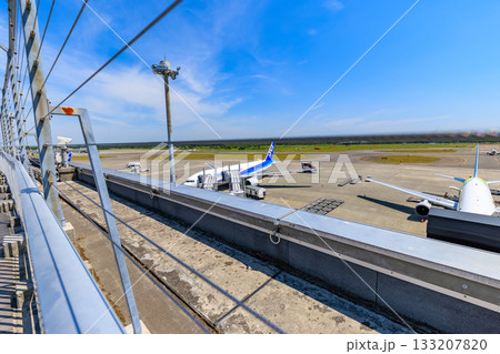 北海道　千歳市　新千歳空港　展望デッキ 133207820