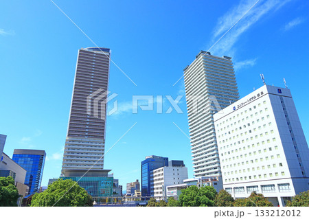 岐阜県岐阜市、岐阜駅前超高層ビル群の風景 133212012