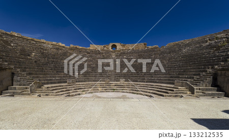 チュニジア・ドゥッガ遺跡～円形劇場 Ruin of Roman theatre in Dougga 133212535