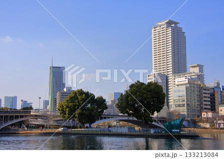 大阪中之島の風景 133213084