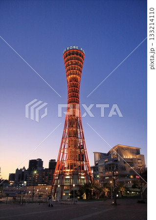 神戸メリケンパークと日本丸と海王丸 133214110