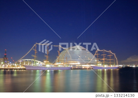 神戸メリケンパークと日本丸と海王丸 133214130