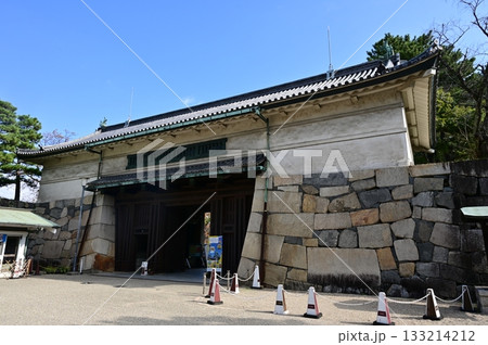 名古屋城の正門（旧榎多御門） 133214212