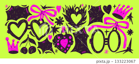 Hearts locket, bangs text boxes. Crayon fire heart with crowns and cherry set. Funky callout elements with girly stars shapes. Vector hand drawn Valentine illustration isolated on green background 133223067