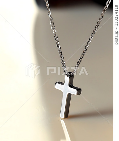 Silver cross necklace with a chain 133224119