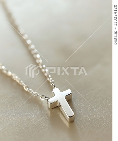 Silver cross necklace with a chain 133224120