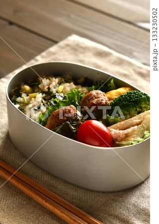 ピーマンの肉詰め弁当 ピーマンの肉詰め弁当 133230502