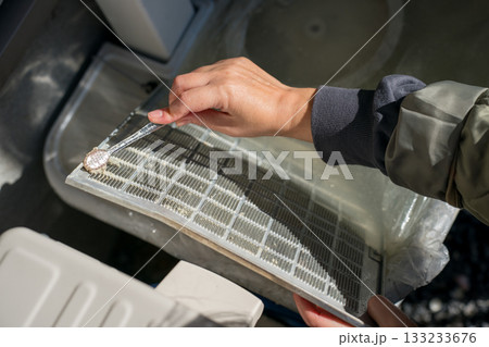 キッチンの換気扇掃除 キッチンの換気扇掃除 133233676