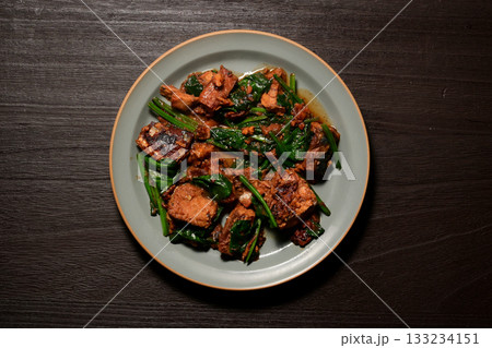 鯖とほうれん草の味噌炒め 133234151