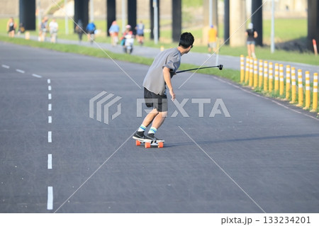 スケートボード 133234201