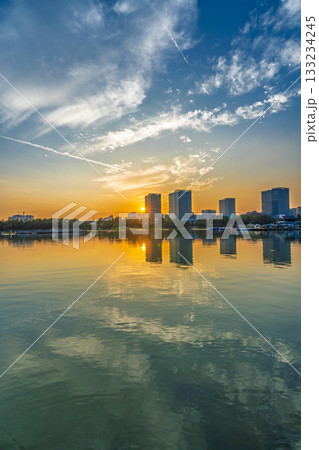夕日 日没 夕焼け 133234245