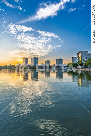 夕日 日没 夕焼け 133234246