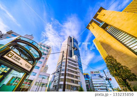 日本の東京都市景観　新風景。池袋駅や新たに誕生した超高層ビル「 IT tower TOKYO」など 133235850