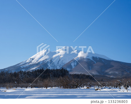 津軽富士 岩木山 - 高解像度版 133236803