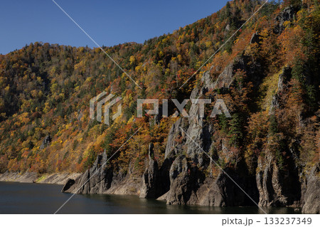 豊平峡の紅葉 133237349