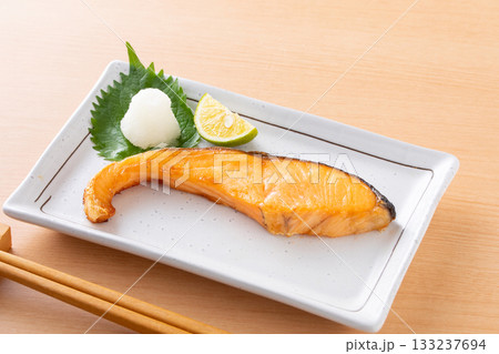 銀鮭の塩焼き 133237694
