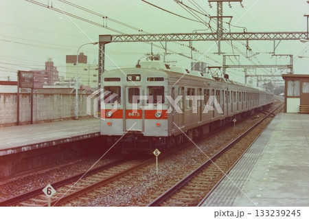 東急8500系、8613他の6両編成、祐天寺、1979年7月15日 東急8500系、8613他の6両編成、祐天寺、1979年7月15日 133239245