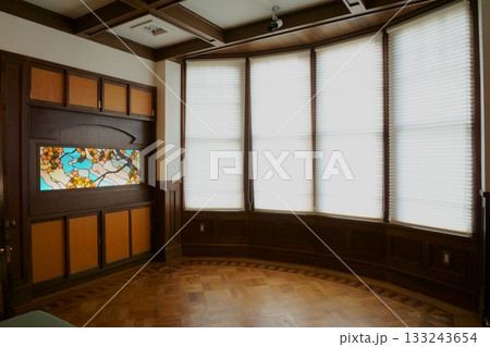 文化のみち二葉館　旧書斎の展示室 133243654