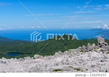 ニセコ・イワオヌプリの登山道からの風景 ニセコ・イワオヌプリの登山道からの風景 133245237