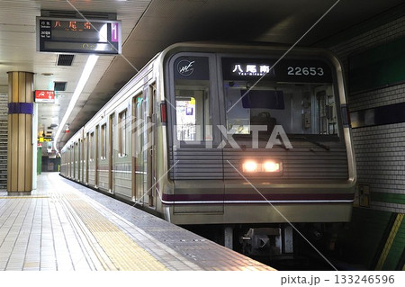 【Osaka Metro】22系（谷町線：出戸駅） 133246596