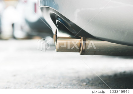 車の社外品マフラー 車の社外品マフラー 133246943