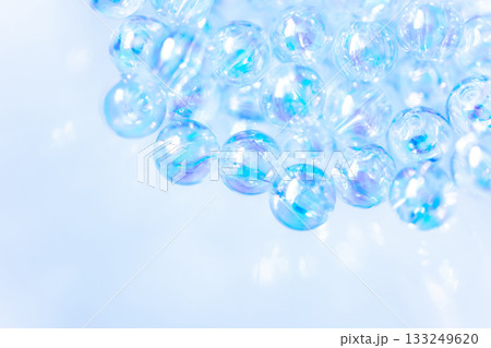 ガラス玉・キラキラ 背景素材 133249620