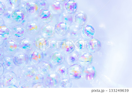 ガラス玉・キラキラ 背景素材 133249639