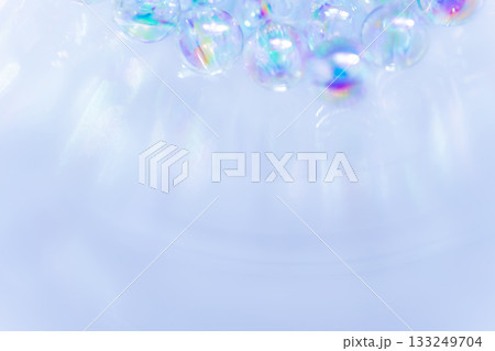 ガラス玉・キラキラ 背景素材 133249704