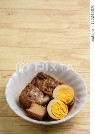 豚の角煮と煮卵 豚の角煮と煮卵 133249876