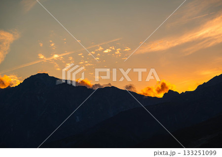 白馬山岳の美しい夕景 白馬山岳の美しい夕景 133251099