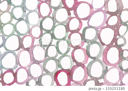 Abstract watercolor pattern with overlapping circle shapes in soft pastel 133251180