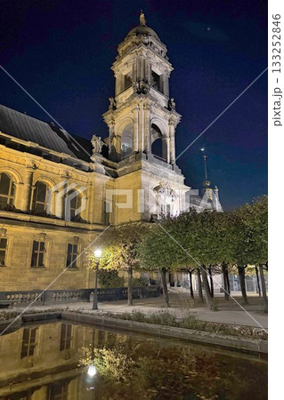 エルベ川の真珠　 ドイツ「ドレスデン旧市街の夜景」 133252846