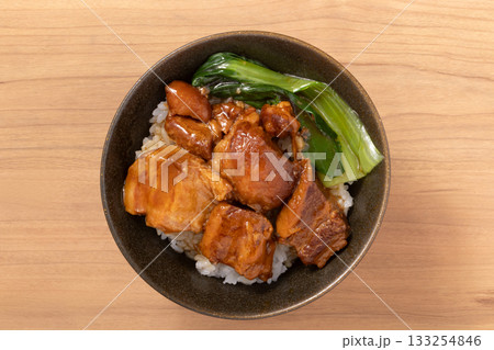 豚角煮丼 133254846