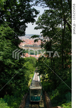 プラハのケーブルカー 133255458