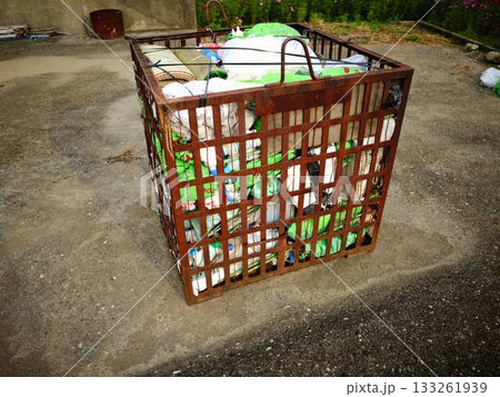 産業廃棄物 　 133261939