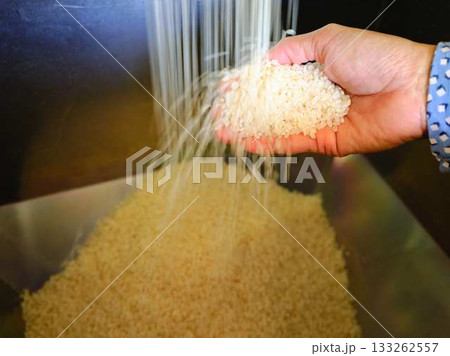 コイン精米 令和の米騒動 コイン精米 令和の米騒動 133262557